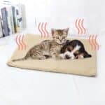 Cozy Comfort: Self-Warming Fleece Pet Mat for Happy Paws